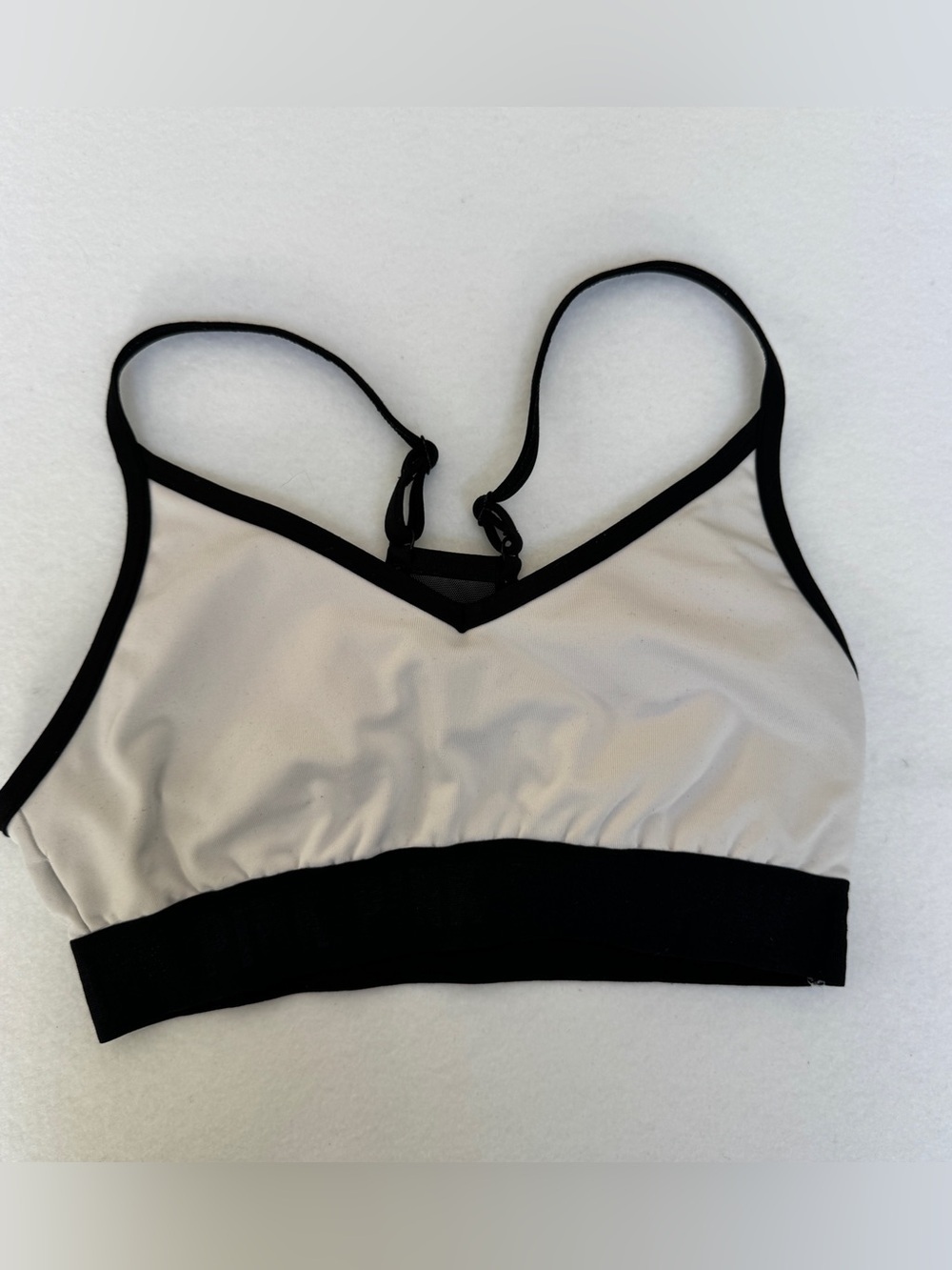 Victoria's Secret PINK Ultimate Lightly LIned Size Small White/Black Bra